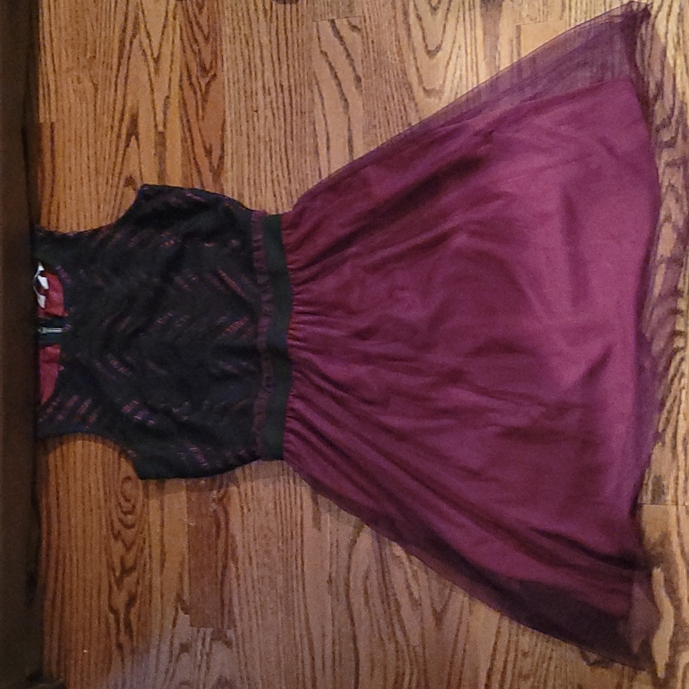 zip up lace dress